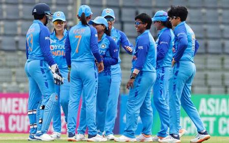 India defeats Thailand and enter into Women's Asia Cup finals the eighth time
